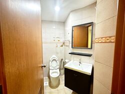Glendale Park (D23), Condominium #556465991